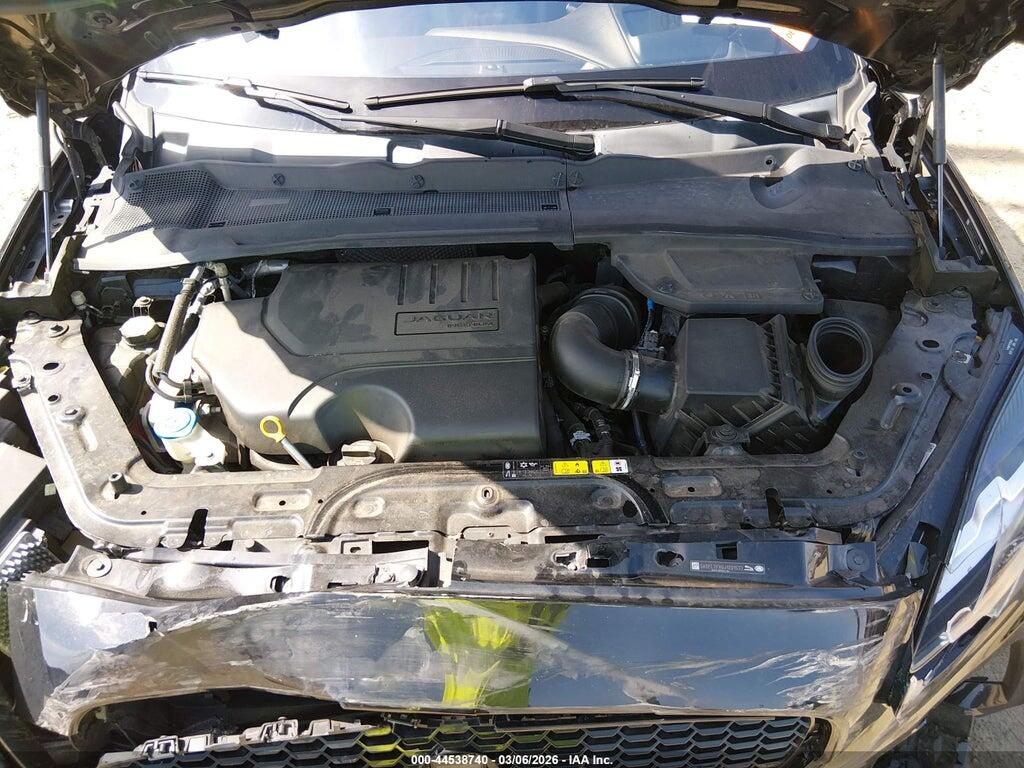 SADFL2FX0J1Z01533 2018 JAGUAR E-PACE photo no. 10
