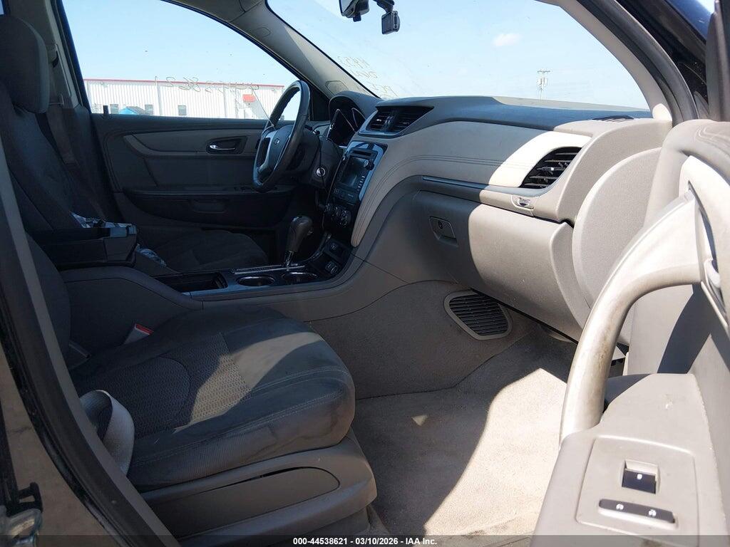 1GNKRGKD2HJ162832 2017 CHEVROLET TRAVERSE photo no. 5