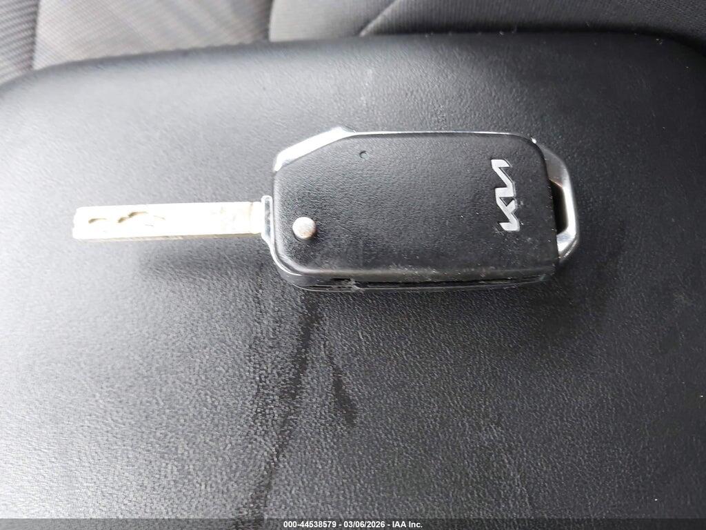KNDEPCAA1R7612190 2024 KIA SELTOS photo no. 11