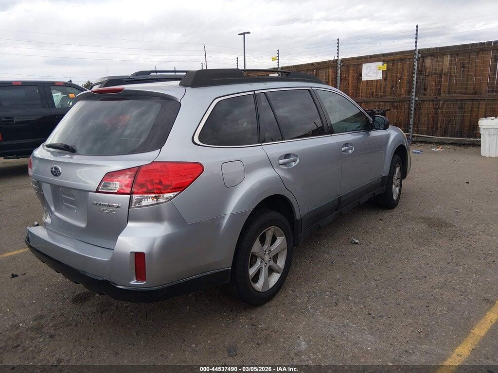 4S4BRBCC8D3310607 2013 SUBARU OUTBACK photo no. 4
