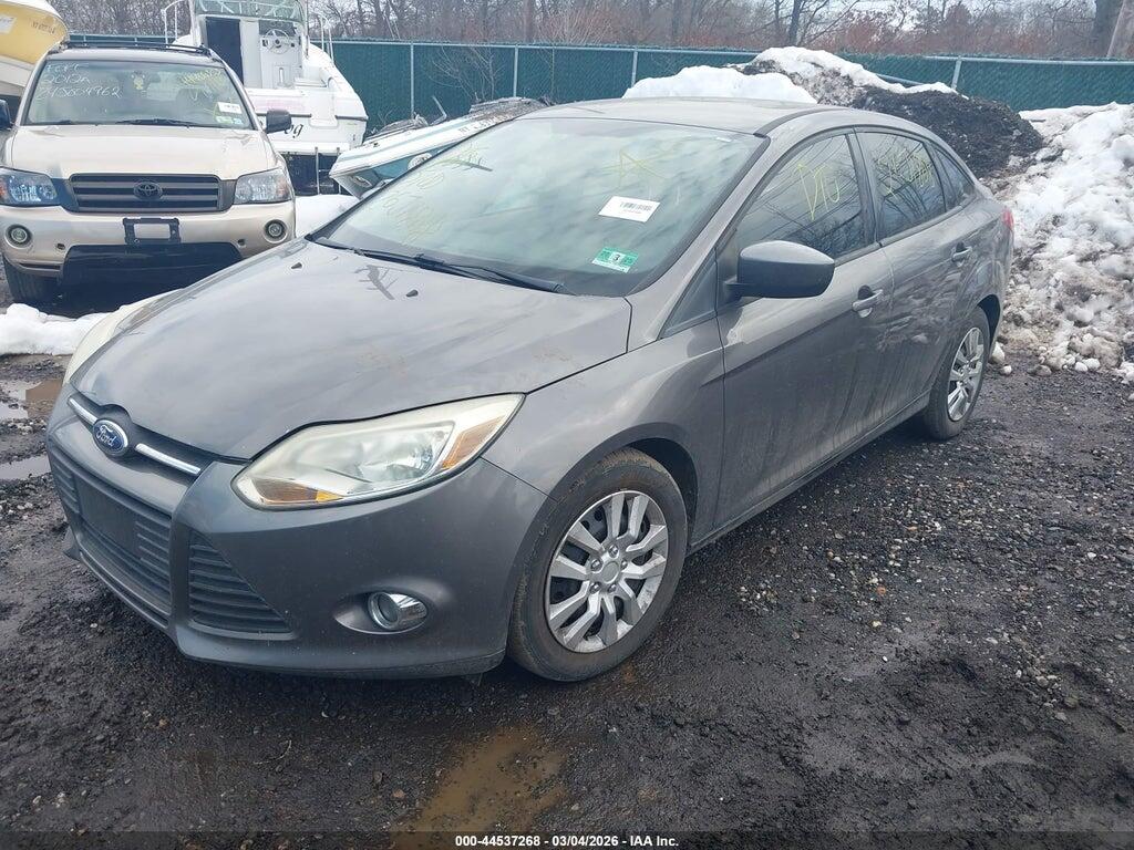 1FAHP3F27CL240857 2012 FORD FOCUS photo no. 2