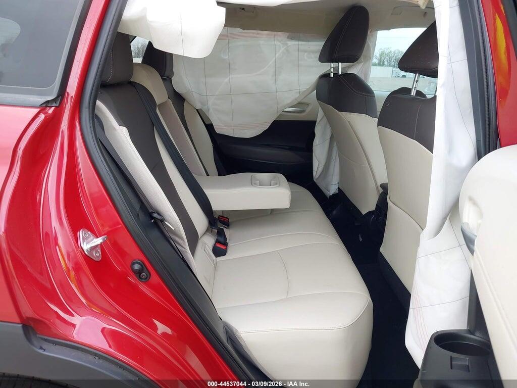 7MUDAABG5NV035903 2022 TOYOTA COROLLA CROSS photo no. 8