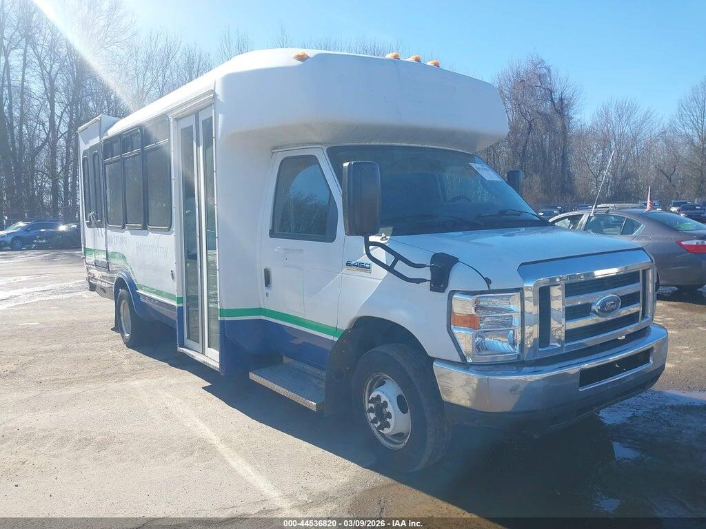 1FDXE4FS6FDA30469 2015 FORD E-450 CUTAWAY photo no. 1
