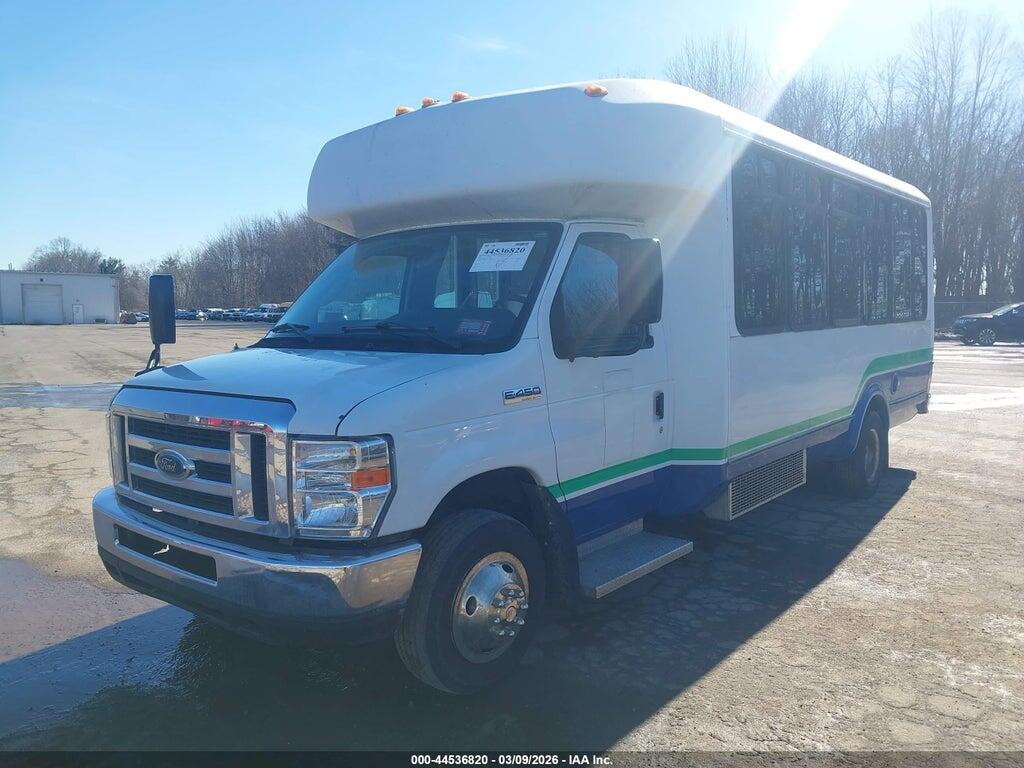 1FDXE4FS6FDA30469 2015 FORD E-450 CUTAWAY photo no. 2