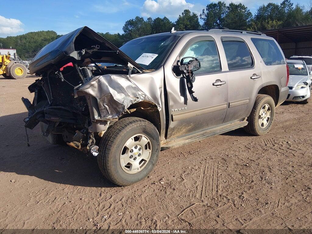 1GNSCBE02BR186831 2011 CHEVROLET TAHOE photo no. 2