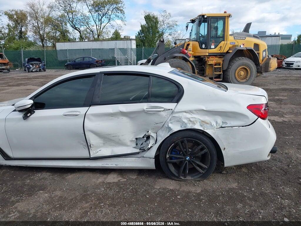 WBA7B0C57GG526785 2016 BMW 750I photo no. 6