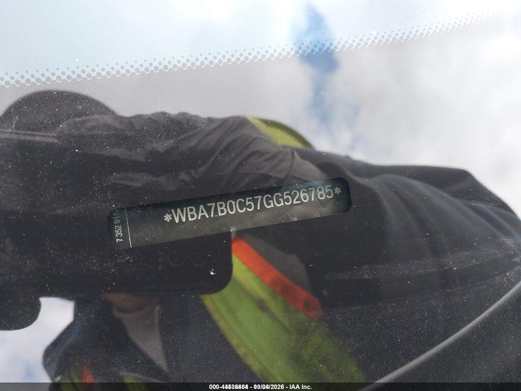 WBA7B0C57GG526785 2016 BMW 750I photo no. 9