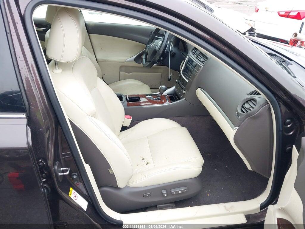 JTHCF5C23C5060639 2012 LEXUS IS 250 photo no. 5