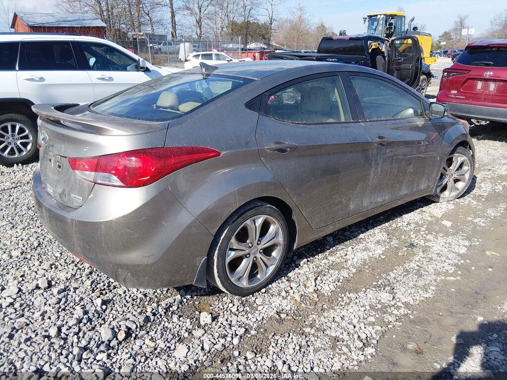 5NPDH4AE4DH264844 2013 HYUNDAI ELANTRA photo no. 4