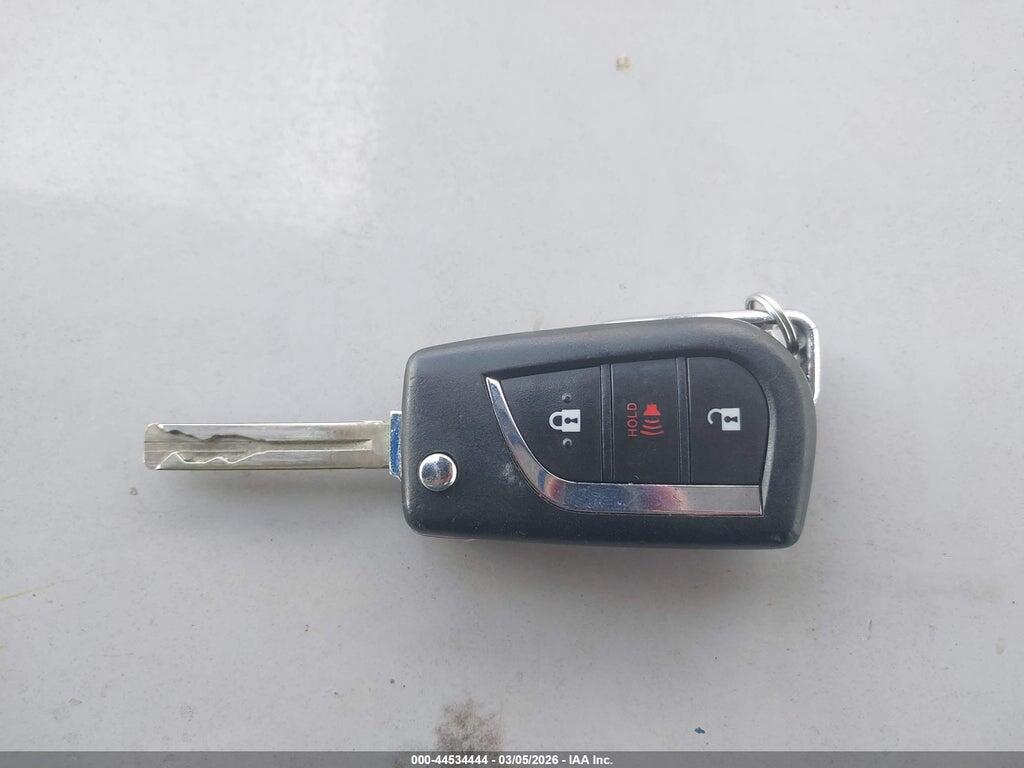 JTNKARJE1JJ555468 2018 TOYOTA COROLLA IM photo no. 11