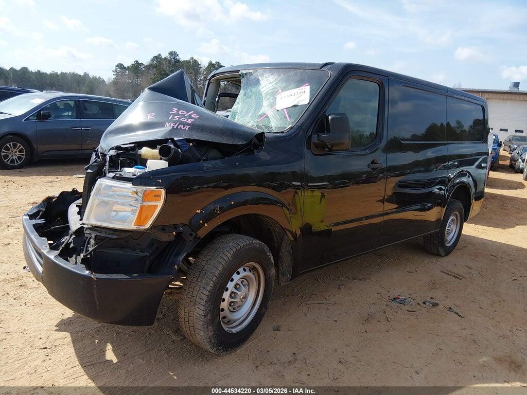 1N6BF0KYXHN801508 2017 NISSAN NV CARGO NV2500 HD photo no. 2