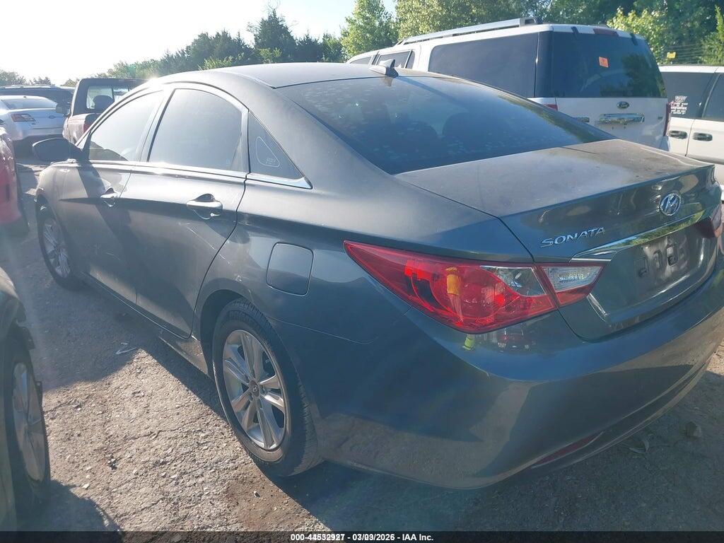 5NPEB4ACXCH450570 2012 HYUNDAI SONATA photo no. 3