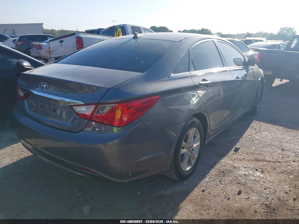 5NPEB4ACXCH450570 2012 HYUNDAI SONATA photo no. 4