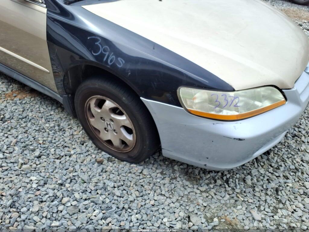 1HGCG56412A024287 2002 HONDA ACCORD photo no. 11