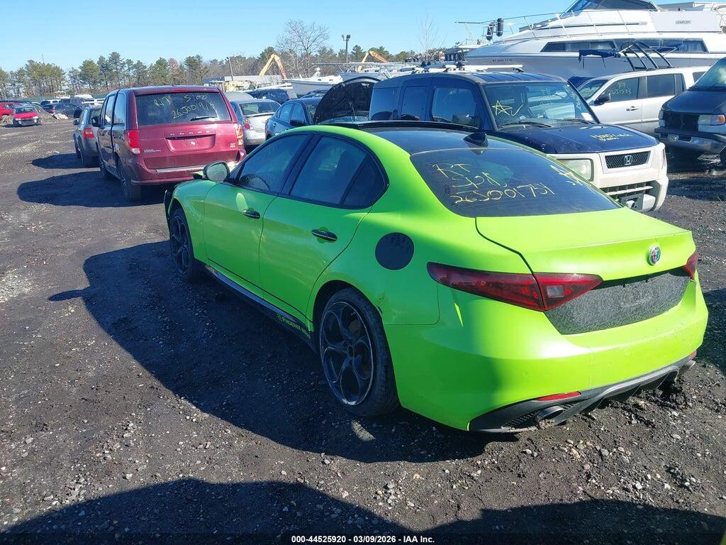 ZARFAEEN4J7579355 2018 ALFA ROMEO GIULIA photo no. 3