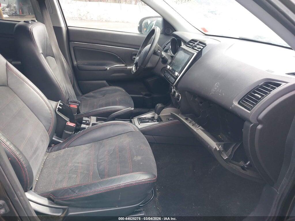 JA4ARUAU8RU000623 2024 MITSUBISHI OUTLANDER SPORT photo no. 5