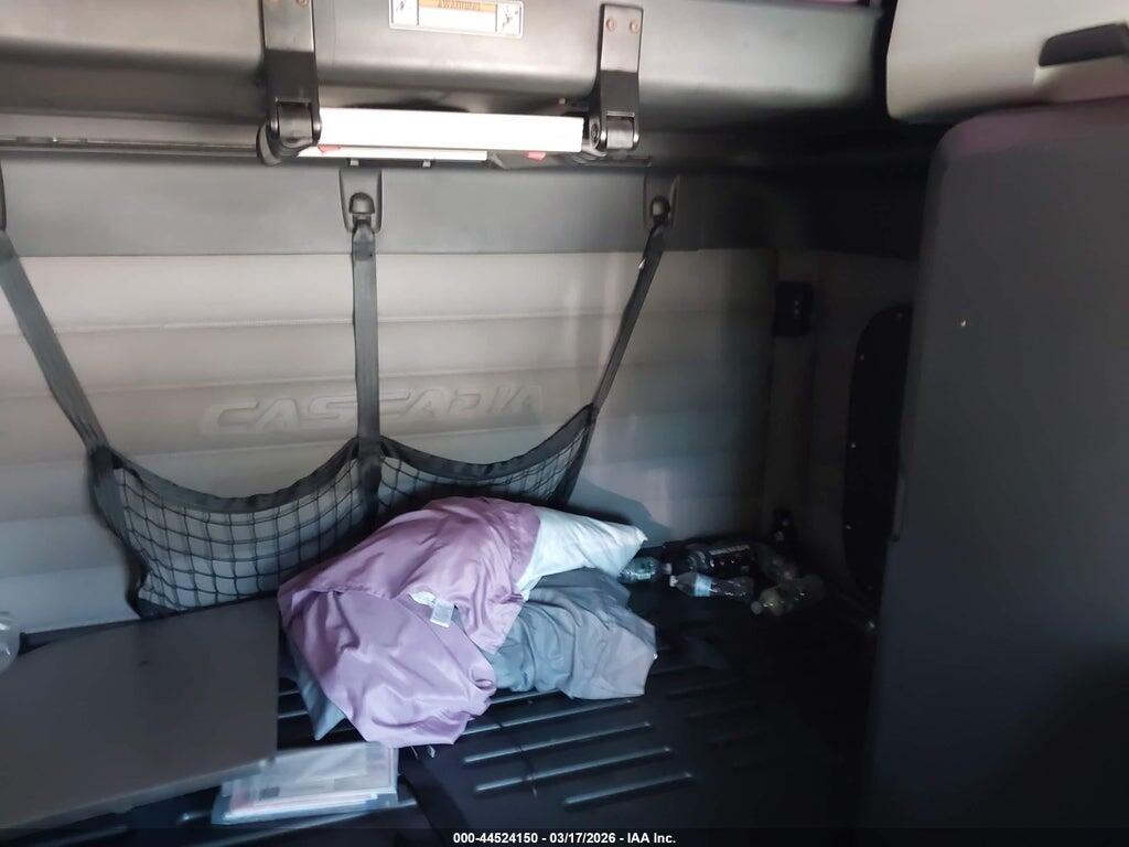 3AKJHHDRXJSJX6653 2018 FREIGHTLINER NEW CASCADIA 126*ORS photo no. 12