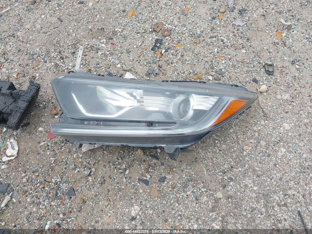 5J6RW1H56JA010405 2018 HONDA CR-V photo no. 11