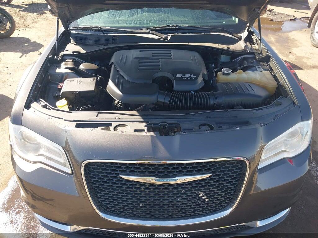 2C3CCAAG5HH593761 2017 CHRYSLER 300 photo no. 10