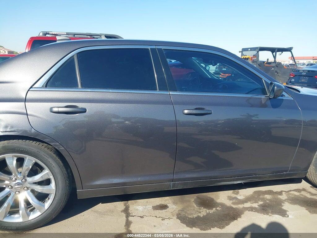 2C3CCAAG5HH593761 2017 CHRYSLER 300 photo no. 12