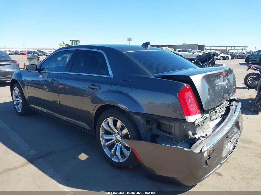 2C3CCAAG5HH593761 2017 CHRYSLER 300 photo no. 3