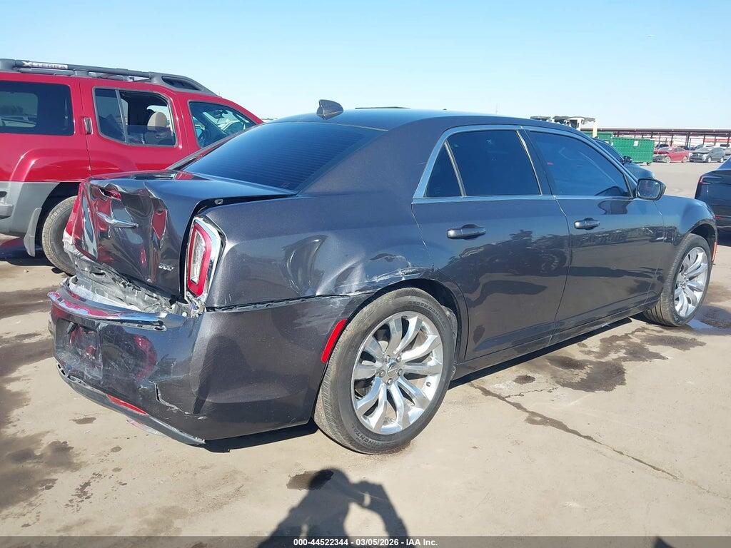 2C3CCAAG5HH593761 2017 CHRYSLER 300 photo no. 4