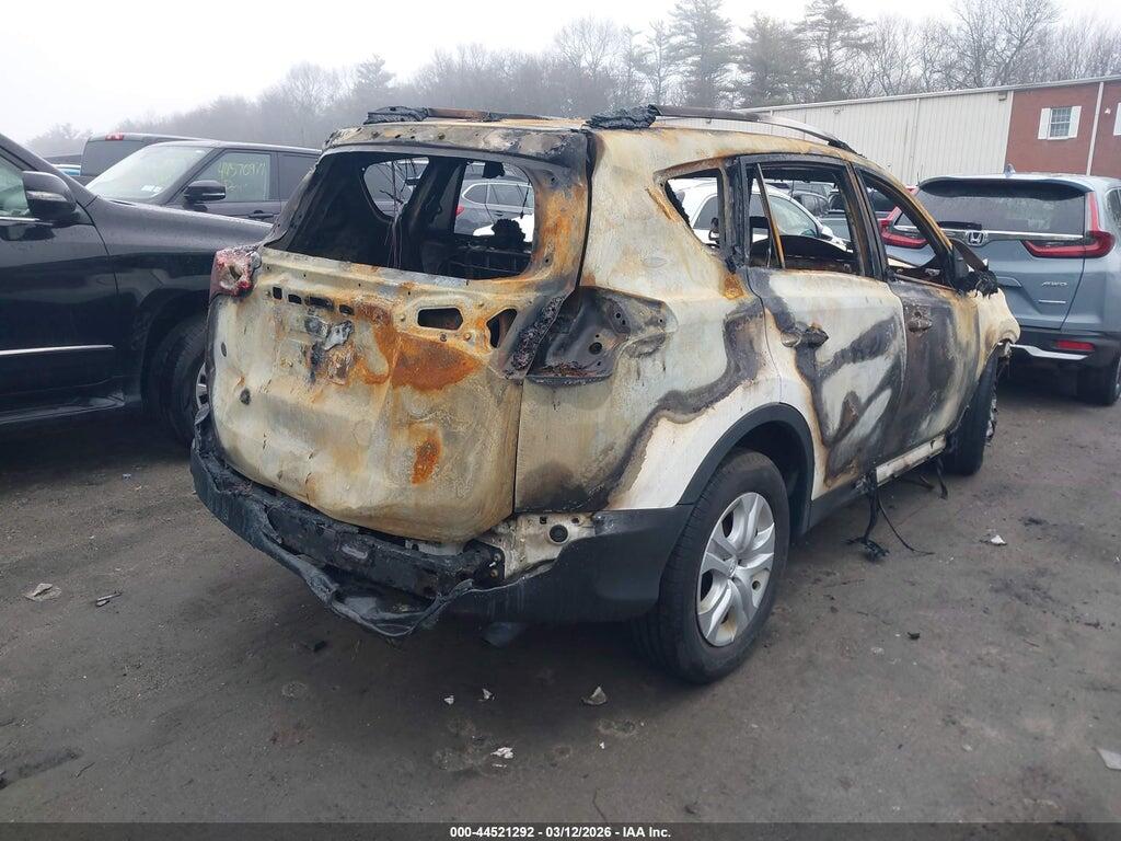 JTMBFREV9FD138413 2015 TOYOTA RAV4 photo no. 4