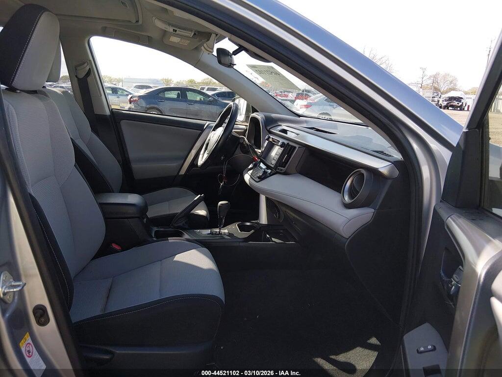 JTMWFREVXJD125678 2018 TOYOTA RAV4 photo no. 5