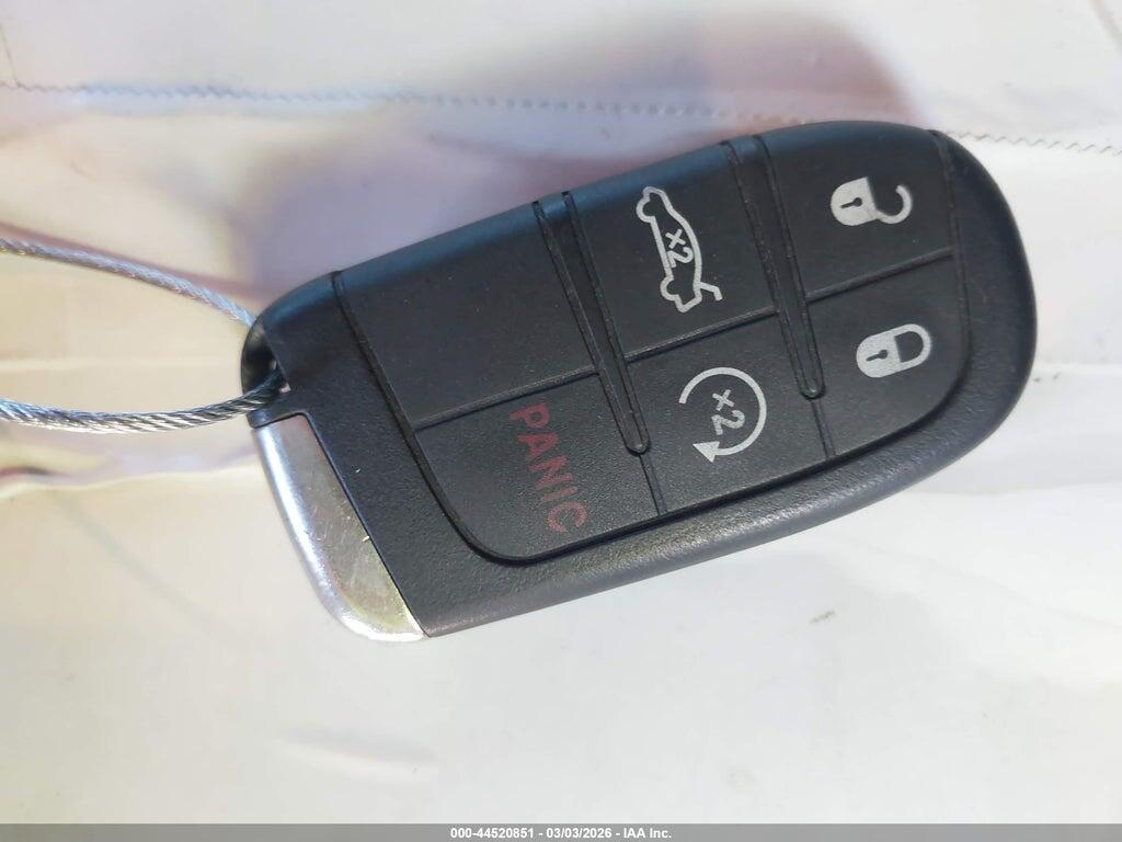 1C4RJFDJ3HC623830 2017 JEEP GRAND CHEROKEE photo no. 11
