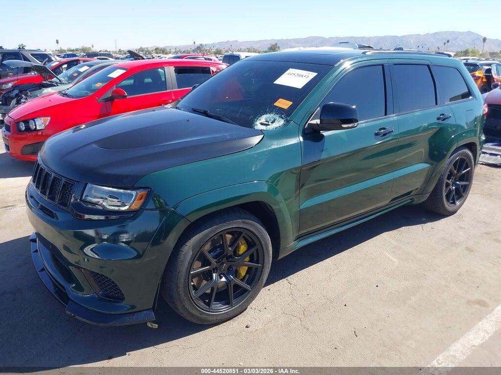 1C4RJFDJ3HC623830 2017 JEEP GRAND CHEROKEE photo no. 2