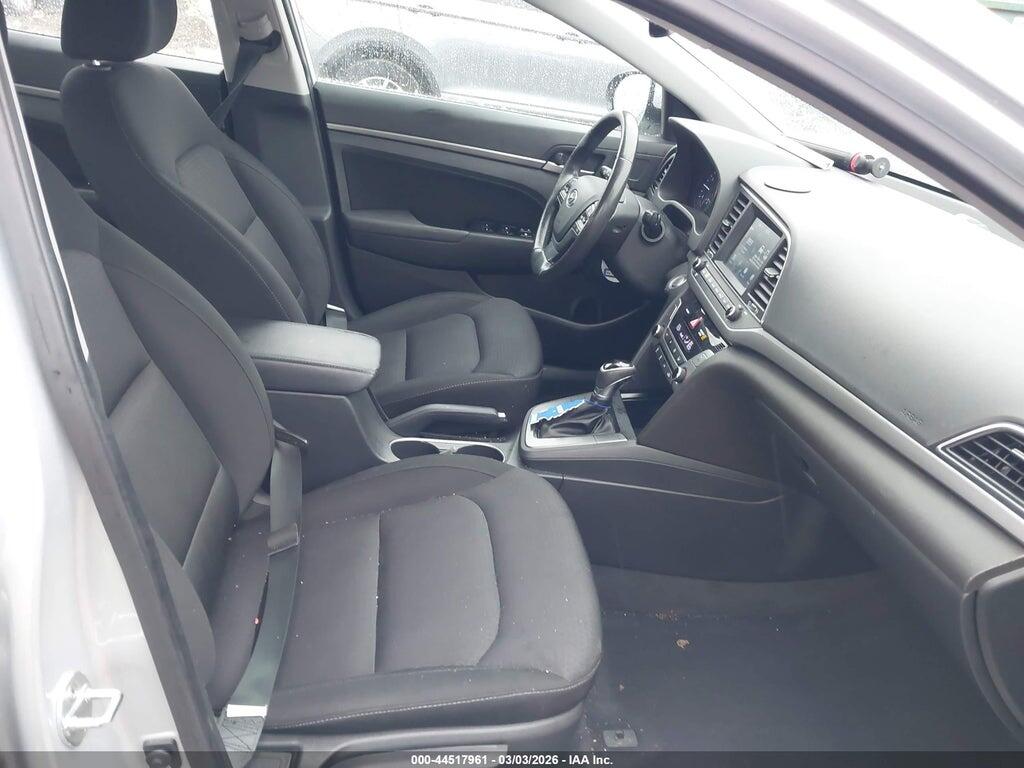 KMHD84LF3HU384826 2017 HYUNDAI ELANTRA photo no. 5