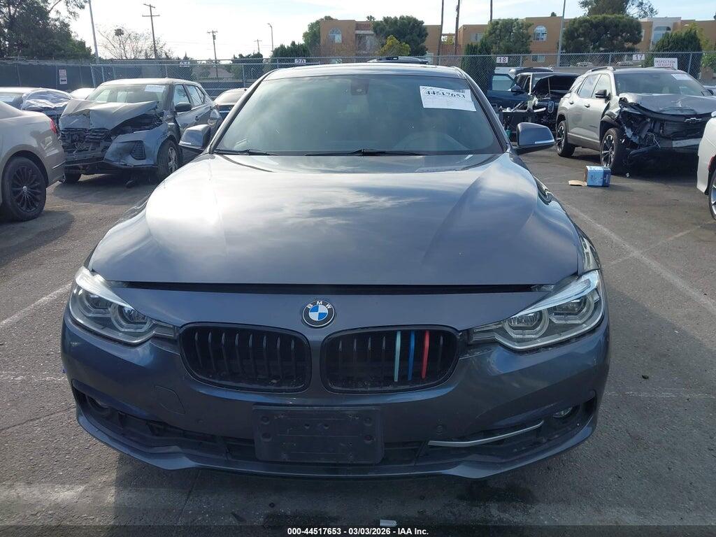 WBA8B9G58JNV00573 2018 BMW 330I photo no. 12