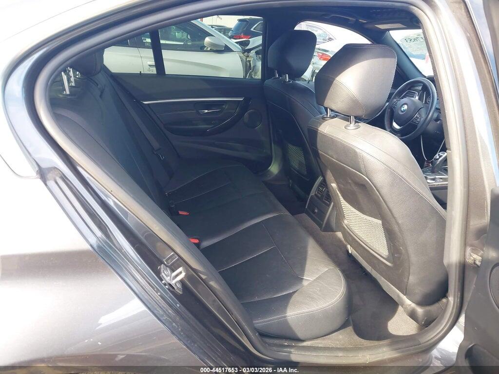 WBA8B9G58JNV00573 2018 BMW 330I photo no. 8