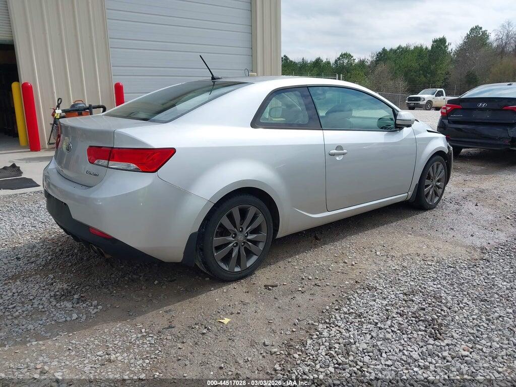 KNAFW6A34B5378345 2011 KIA FORTE KOUP photo no. 4