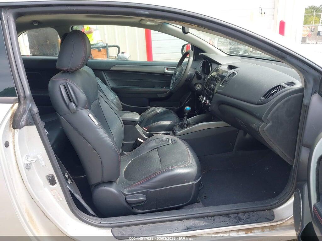 KNAFW6A34B5378345 2011 KIA FORTE KOUP photo no. 5