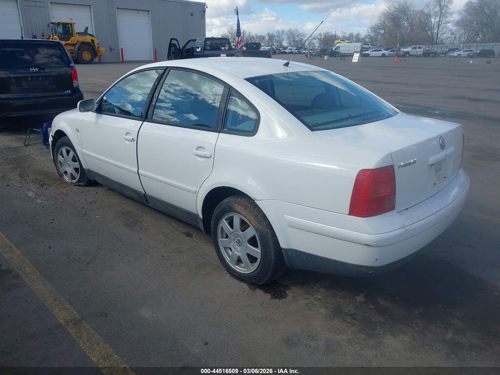 WVWMA23B1YP305744 2000 VOLKSWAGEN PASSAT photo no. 3