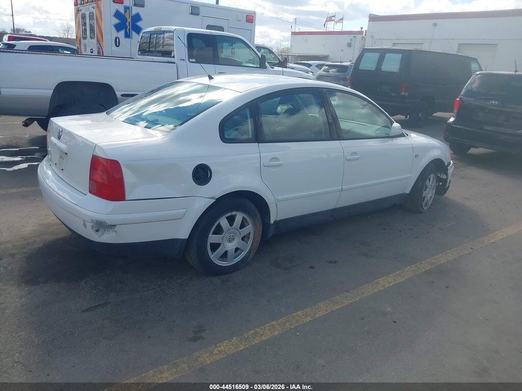WVWMA23B1YP305744 2000 VOLKSWAGEN PASSAT photo no. 4