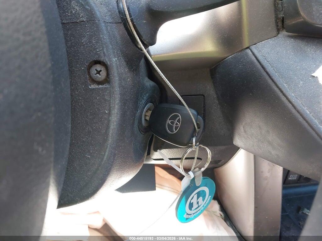 2T3BFREV8FW250493 2015 TOYOTA RAV4 photo no. 11