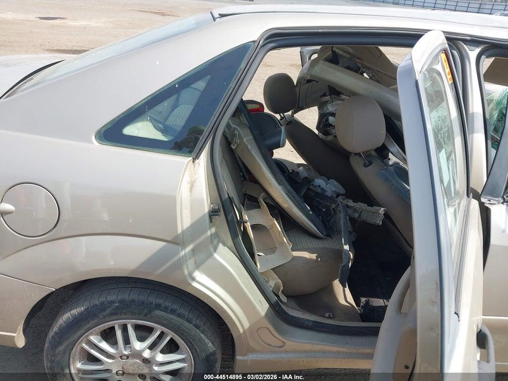 1FAFP34N37W327650 2007 FORD FOCUS photo no. 8