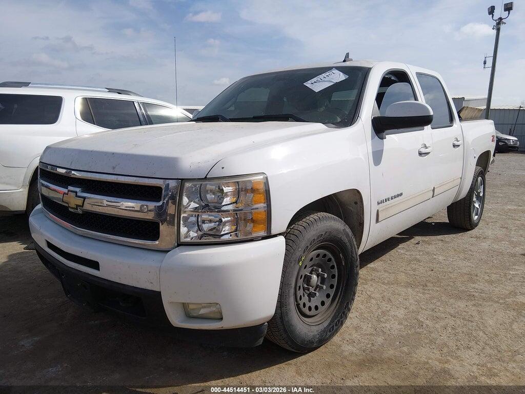 3GCRKTE32AG117596 2010 CHEVROLET SILVERADO 1500 photo no. 2