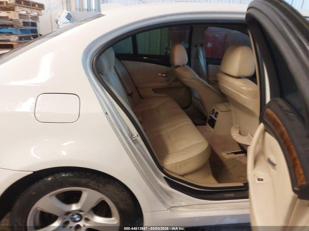 WBANU53598CT02361 2008 BMW 528I photo no. 8