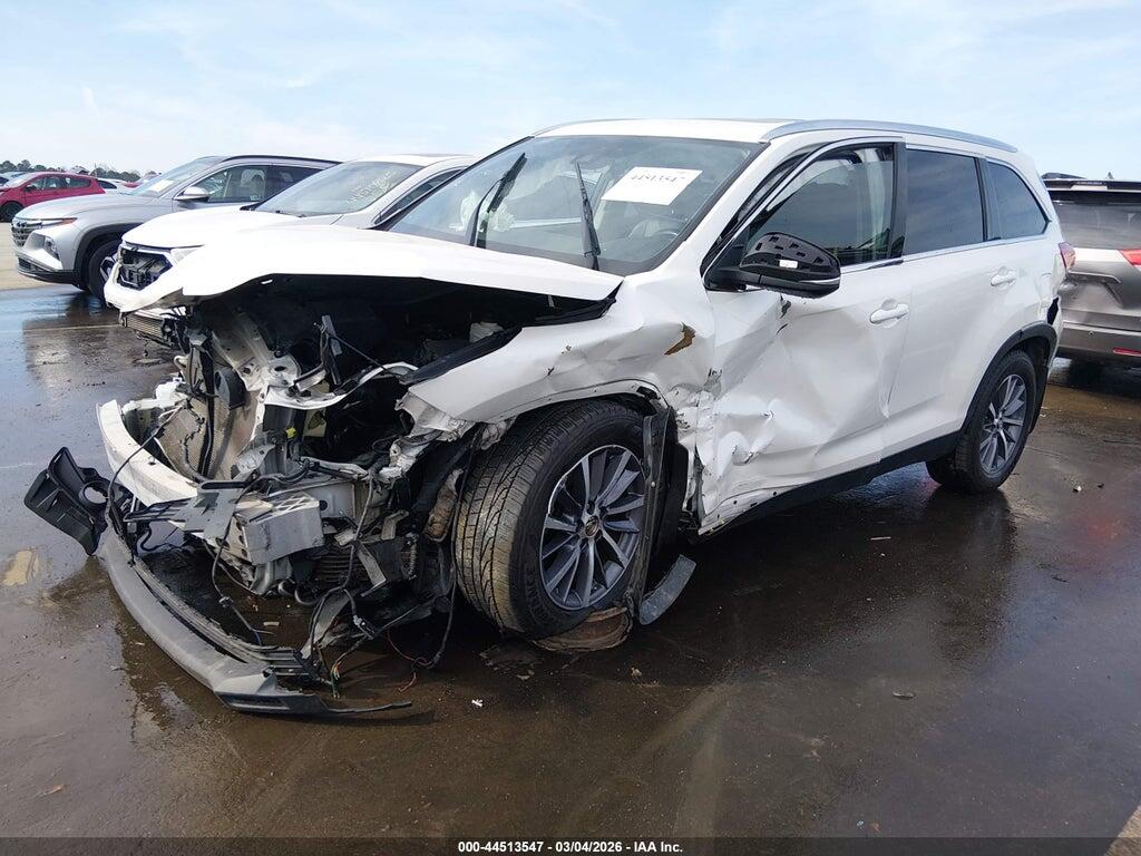5TDJZRFH0KS596044 2019 TOYOTA HIGHLANDER photo no. 2