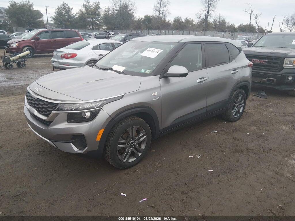 KNDEPCAAXN7238611 2022 KIA SELTOS photo no. 2