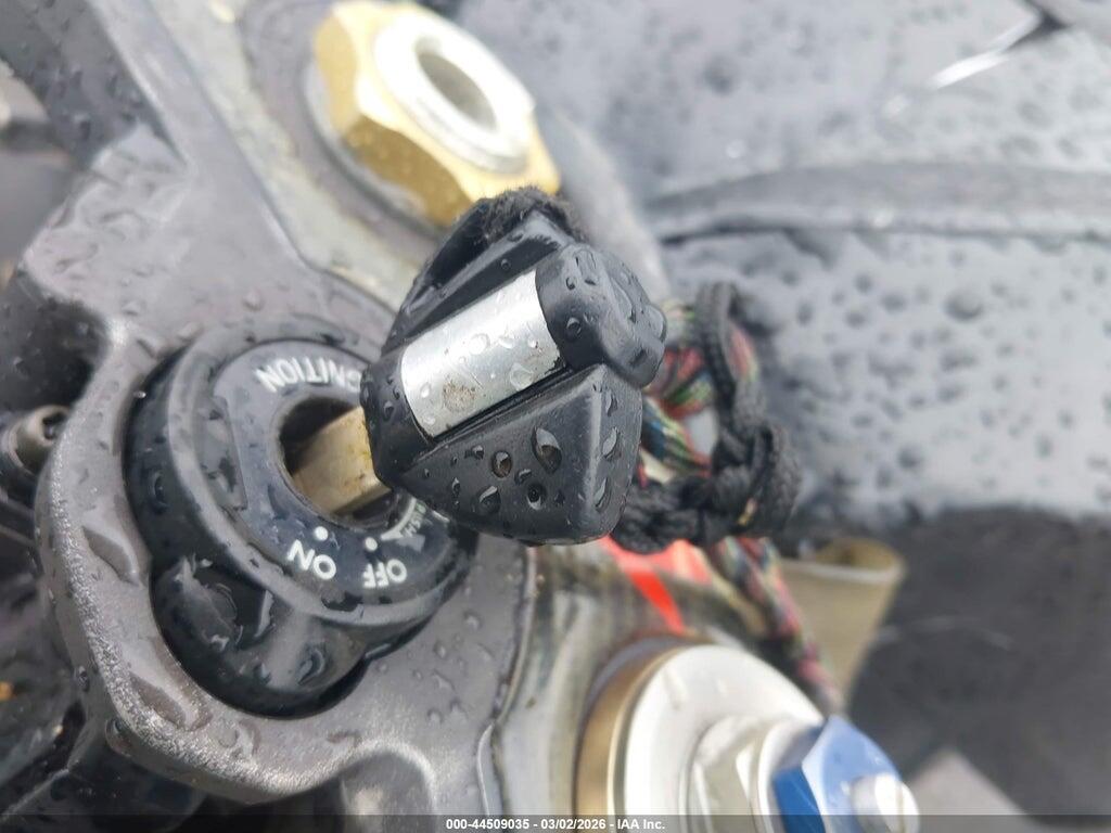 JS1GN7DA662118878 2006 SUZUKI GSX-R600 photo no. 11