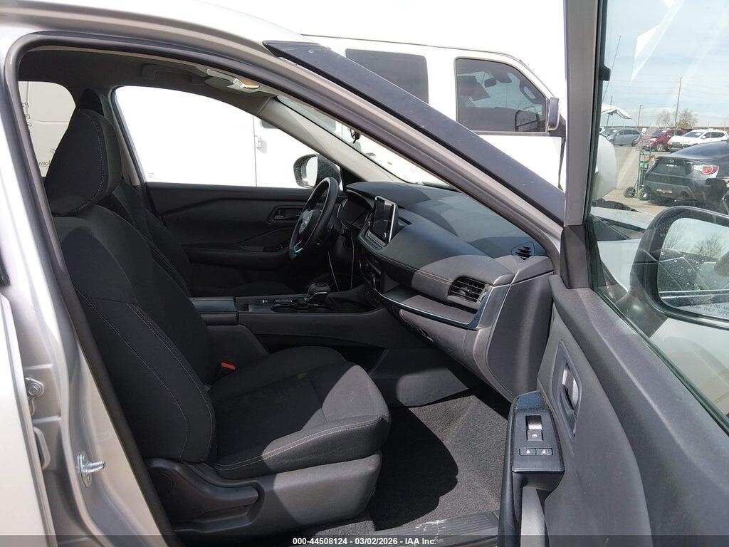 5N1BT3AA1RC711111 2024 NISSAN ROGUE photo no. 5