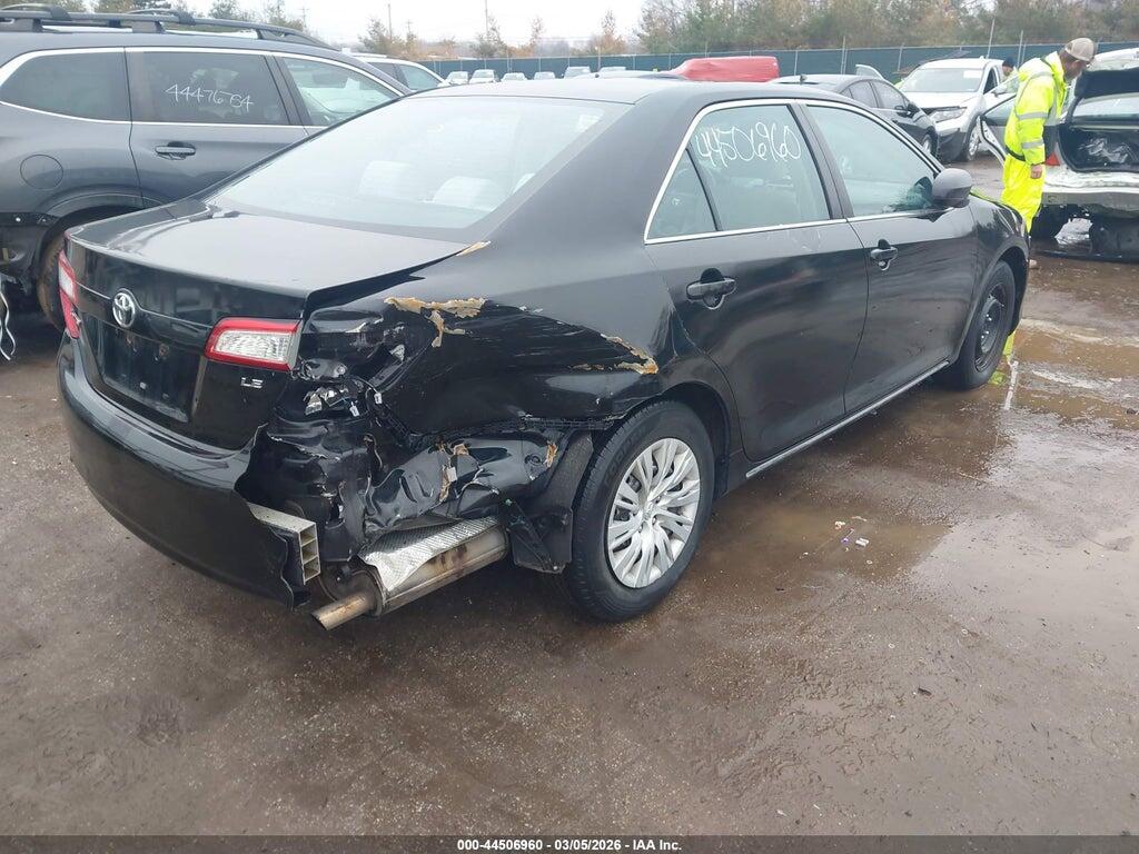 4T4BF1FK7ER356470 2014 TOYOTA CAMRY photo no. 4