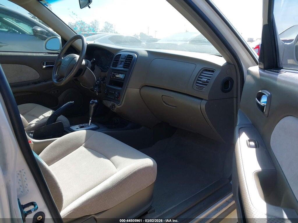 KMHWF25S54A090966 2004 HYUNDAI SONATA photo no. 5
