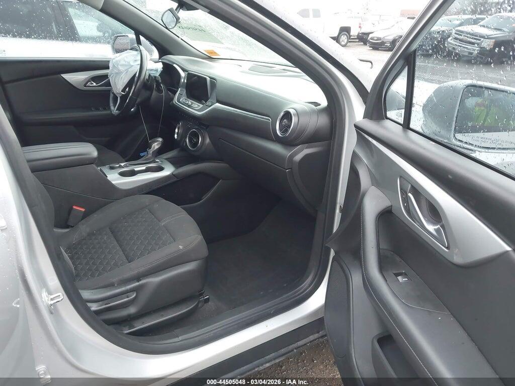 3GNKBBRA1LS687570 2020 CHEVROLET BLAZER photo no. 5
