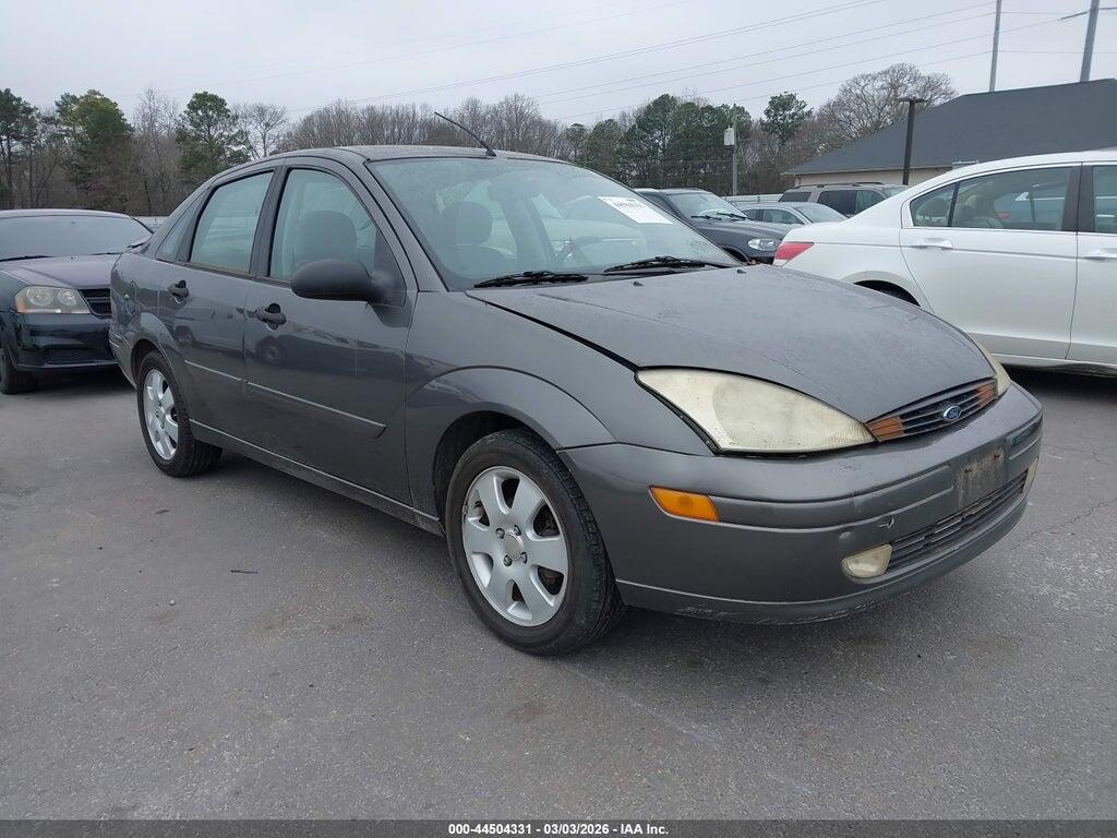 1FAFP383X2W141086 2002 FORD FOCUS photo no. 1
