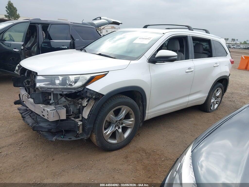 5TDDZRFH9JS859353 2018 TOYOTA HIGHLANDER photo no. 2